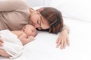 Cuidados del bebé: Mustela Stelatopia Pack Crema emoliente y Aceite de baño